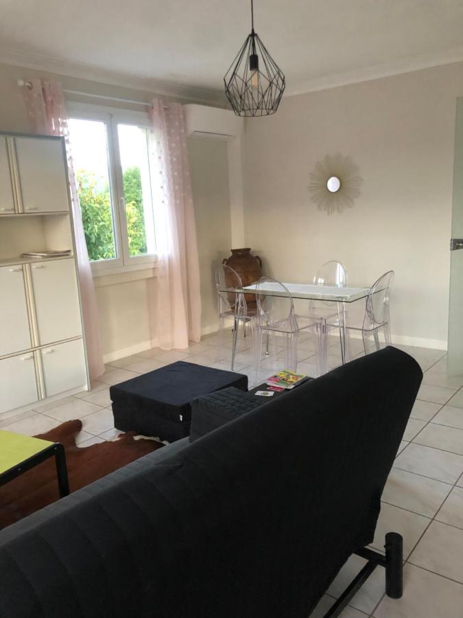 Condrieu Comme A La Maison Eksteriør billede